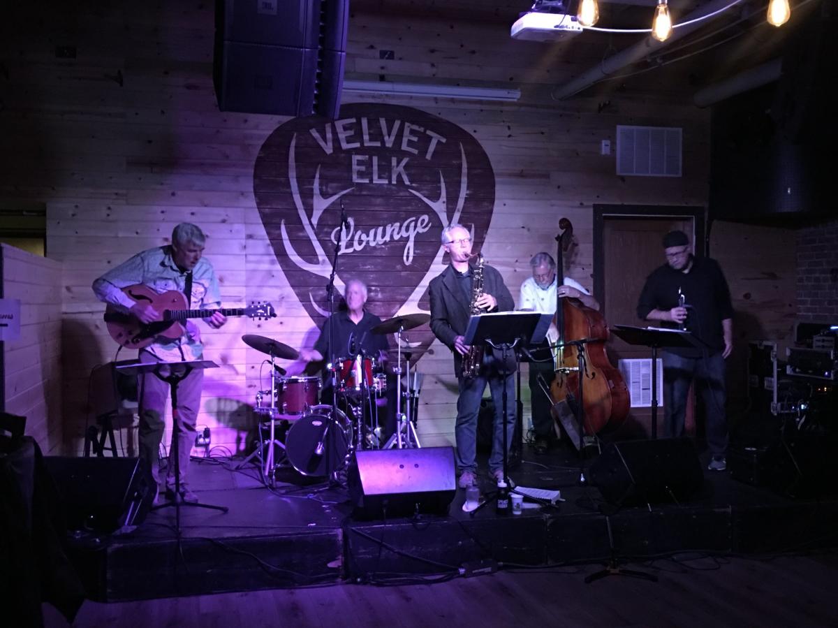 Velvet Elk Lounge Boulder